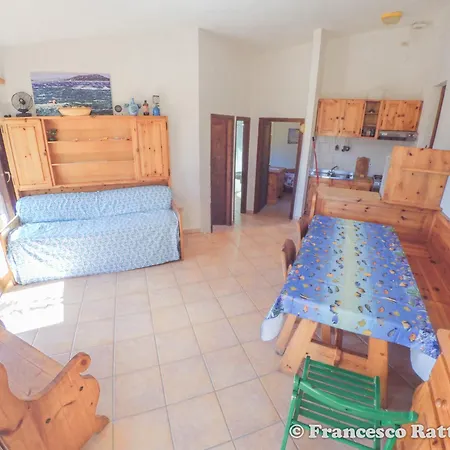 Holiday home Ratti *